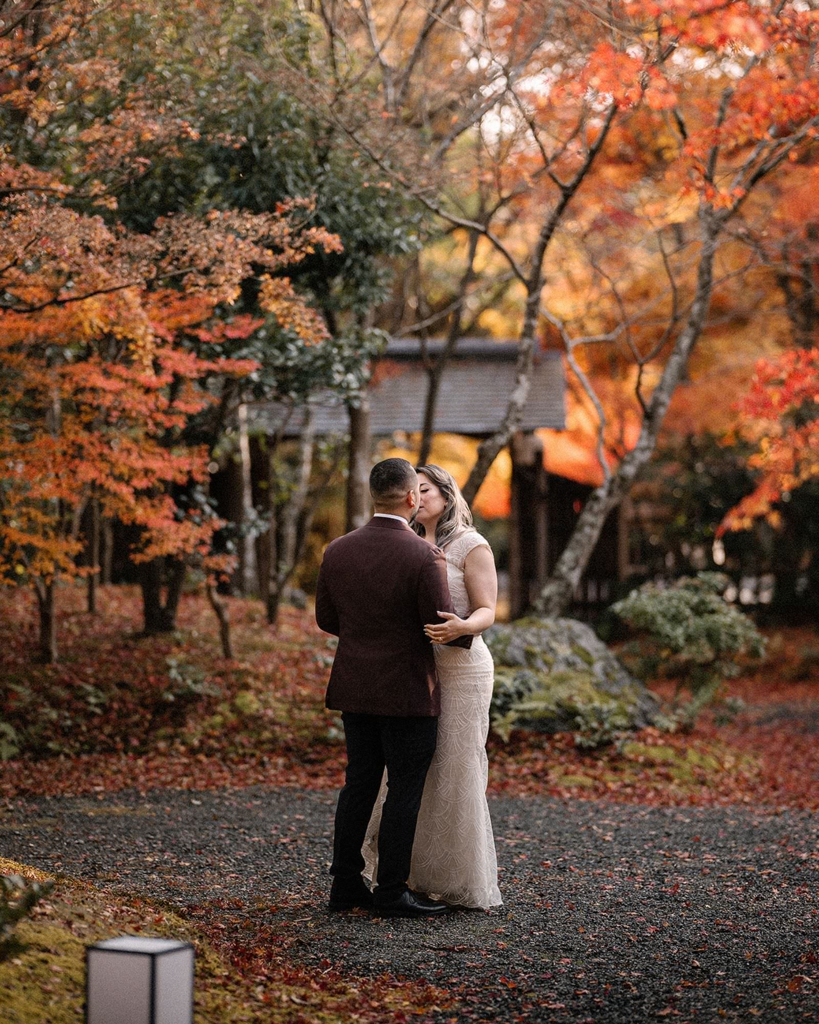 Private garden elopement in Kyoto Private garden elopement in Kyoto