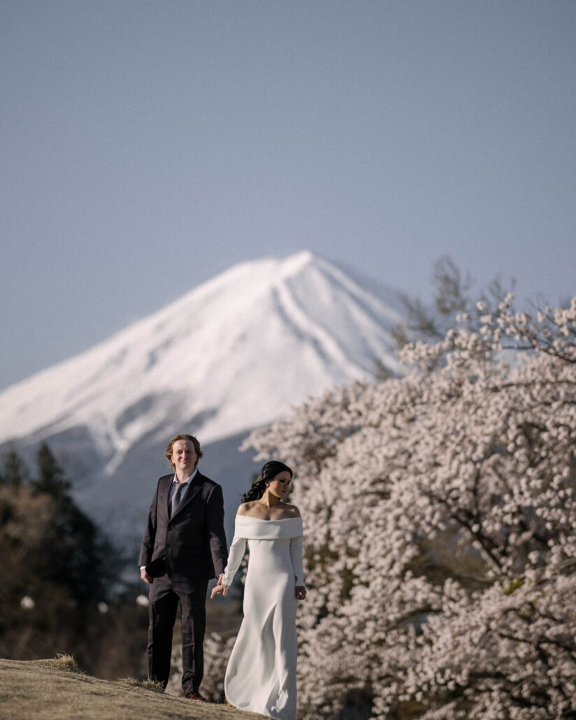 Cherry blossom pre-wedding shoot Japan