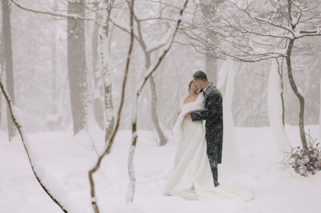 creator vs wedding photographer